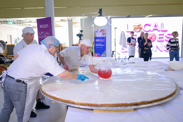 Harry Gow Bakery placing the Joob Joob at the Empire Biscuit Challenge
