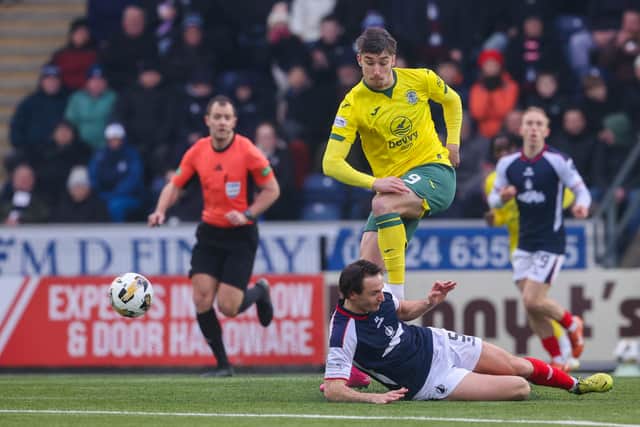 Kieron Bowie looks set to depart Hibs before the transfer window slams shut, according to reports.