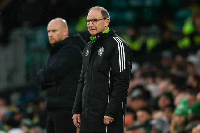 Celtic manager Martin O'Neill should be given a long-term role in the club, according to Stiliyan Petrov.