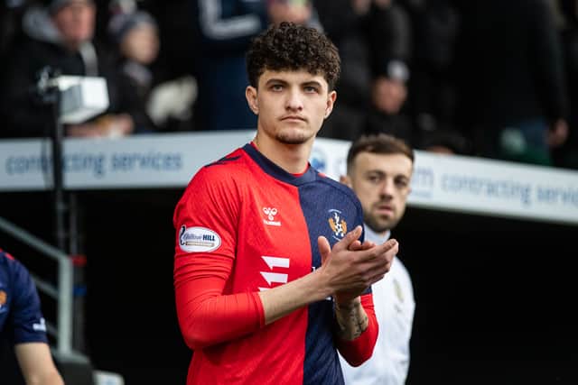 Ethan Schilte-Brown has signed for Glentoran on a season-long loan from Kilmarnock.