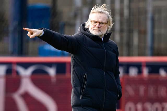 Dundee head coach Steven Pressley believes that Hearts are under less pressure to win the title than Celtic and Rangers. (Photo by Ross Parker / SNS Group)