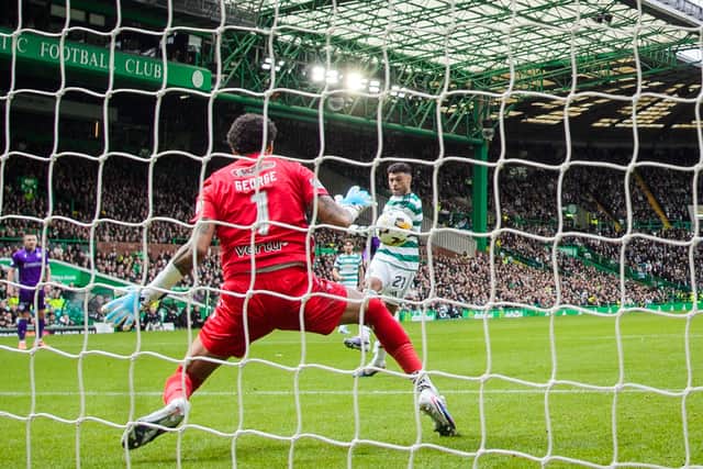 Alex Oxlade-Chamberlain scores the winning goal in Celtic's 1-0 victory over St Mirren in the Scottish Premiership on Saturday afternoon.