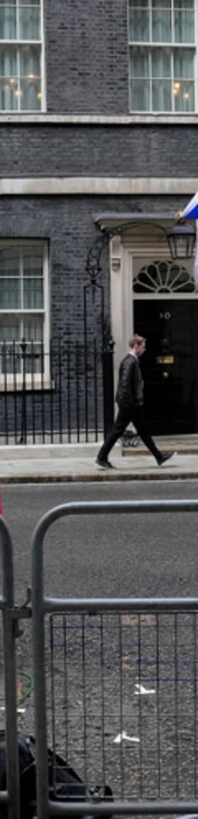 Members of the media outside the door to 10 Downing Street amid calls for Keir Starmer to agree to stand down as Prime Minister (Picture: Carlos Jasso)