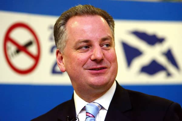 Former first minister Jack McConnell, pictured at Edinburgh Airport in 2006