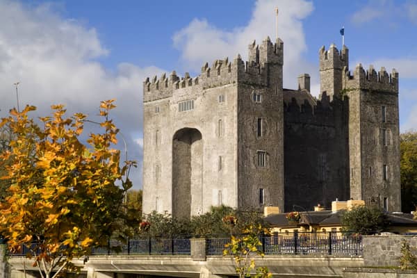 Ireland’s past and present is waiting to be explored – make it your 2026 destination with this hassle-free travel option with pick-ups in Scotland. Photo:  Bunratty Castle