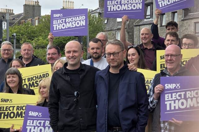Stephen Flynn (left) with the SNP's Aberdeen South candidate, Richard Thomson