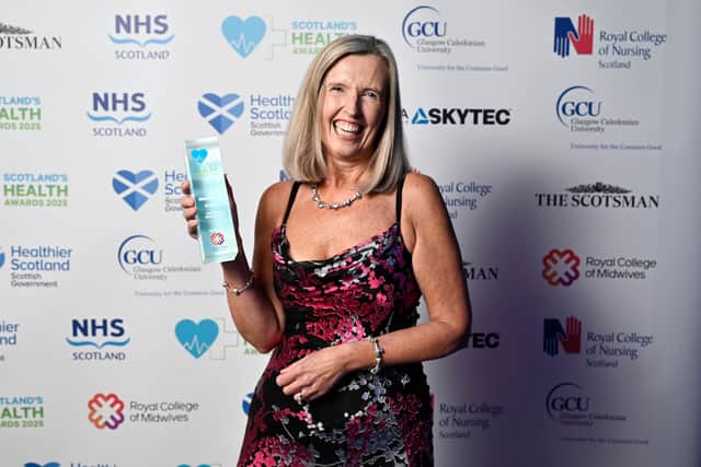 Lucy Duns NHS Lothian wins Midwife Award in November 2025