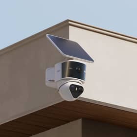Auso's new T2 Pro uses two cameras to give a wide view and close-up tracking from one mounting point