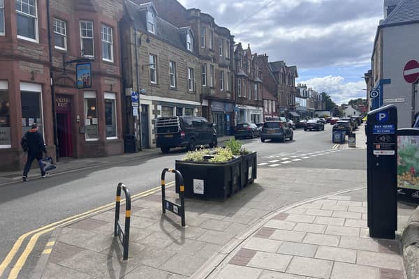 A group of North Berwick residents has been campaigning against the introduction of parking charges in the town