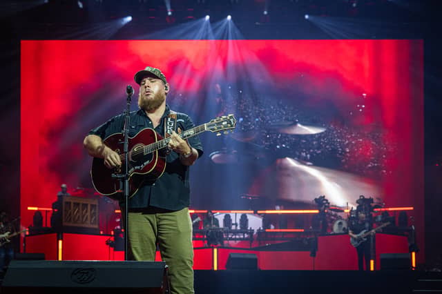 Luke Combs is bringing his My Kinda Saturday Night tour to Edinburgh this weekend.