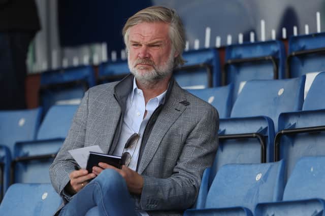 Steven Pressley has committed his future to Dundee.