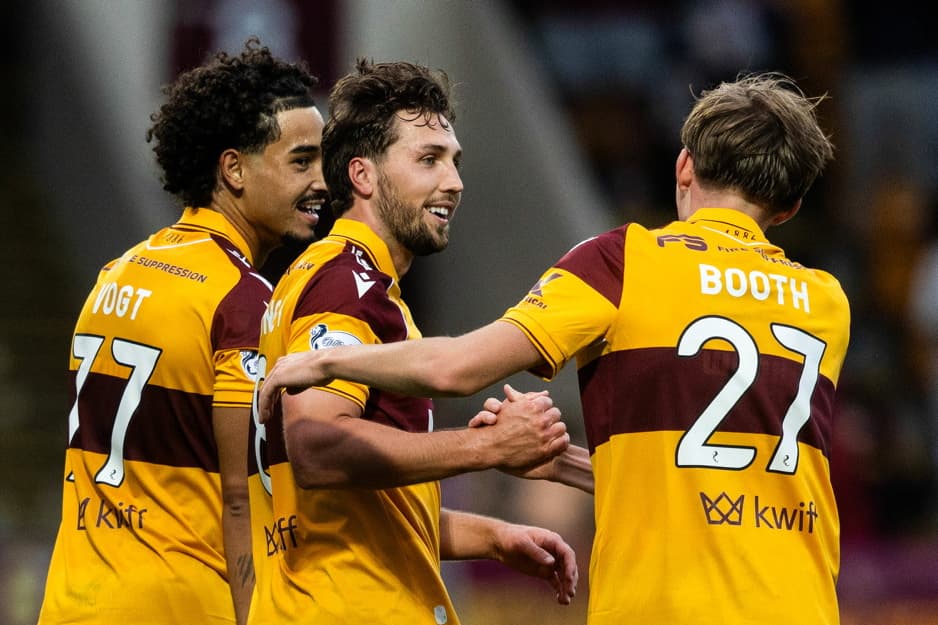 Motherwell teilt in der Conference League ordentlich aus, die Steelmen ...