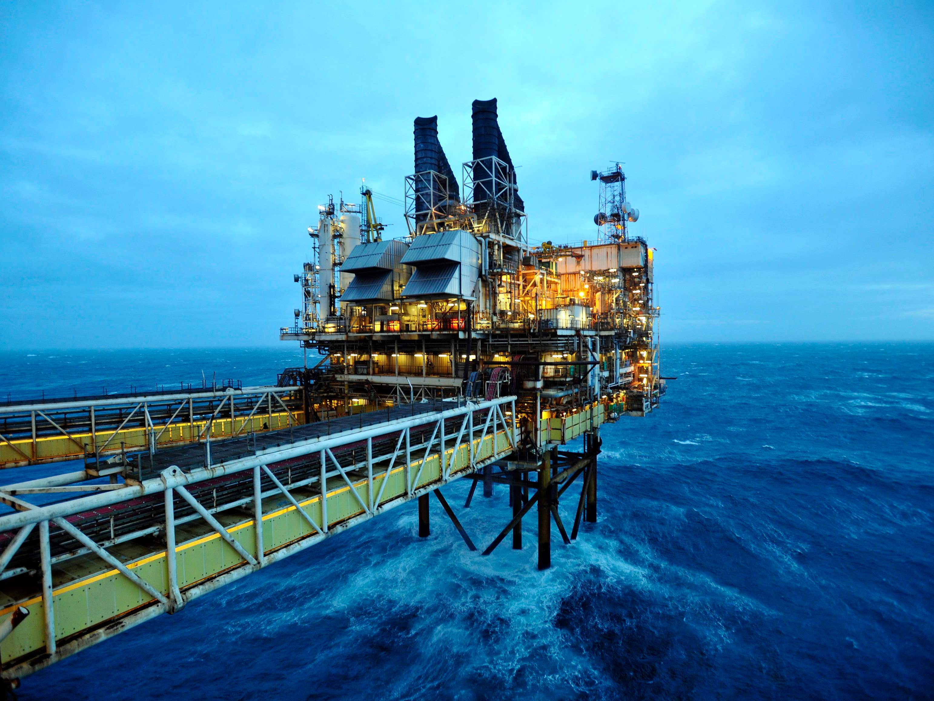 BP profits soar to four-year high after boost from Iran war