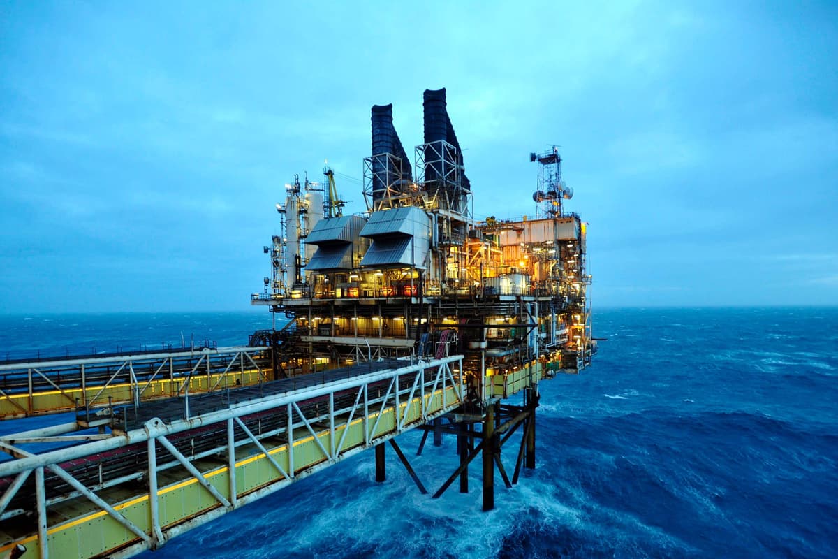 BP profits soar to four-year high after boost from Iran war