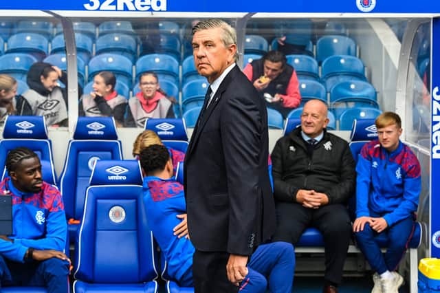 Rangers chairman Andrew Cavenagh met club shareholders in a Glasgow city centre hotel on Monday.
