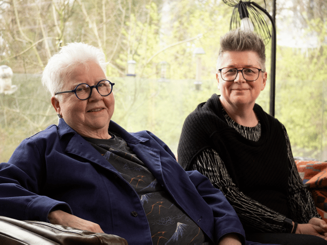Val McDermid (l) and Jo Sharp (r)
