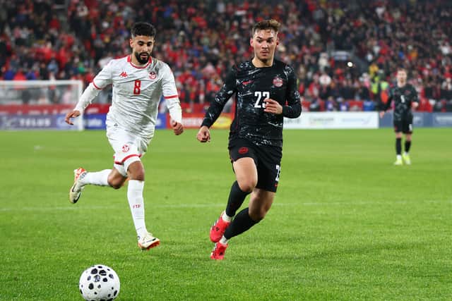 Celtic have been given encouragement in their bid to sign Canadian midfielder Niko Sigur this summer.