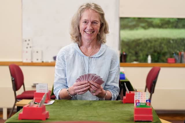 Trish Gordon playing bridge