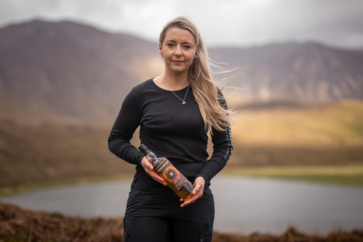 Die Brennerin im Gespräch: Iona MacPhie, Torabhaig Distillery ...
