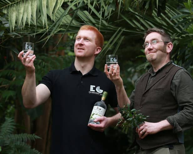 Edinburgh Gin 1 SA : The Launch of Edinburgh Gin 1670 and the partnership with the Royal Botanic Garden, Edinburgh.

Edinburgh Gin 1670

Head Distiller at Edinburgh Gin David Wilkinson with Head Botanist Greg Kenicer at the Royal Botanic Garden, Edinburgh.

Picture by Stewart Attwood


All images © Stewart Attwood Photography 2018.  All other rights are reserved. Use in any other context is expressly prohibited without prior permission. No Syndication Permitted.