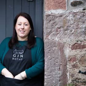 Kim-Cameron.-Gin-Bothy
