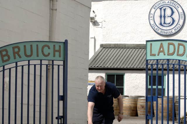 Bruichladdich
Distillery & The Agronomy Institute of UHI won the Innovation of the Year award
