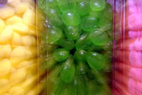 08/10/02, S2 FEATURE, CASEY'S SWEET SHOP, EDINBURGH, NAMED BEST SWEETIE SHOP IN THE UK. SOOR PLOOMS IN A JAR    .PIC IAN RUTHERFORD