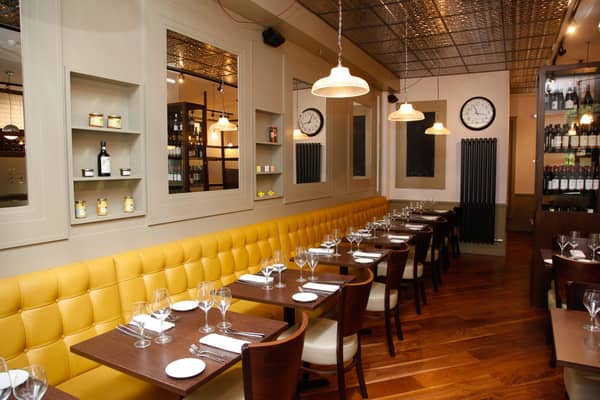 Les Amis Brasserie, 83 Morrison St on 9/10/15 for Spectrum review