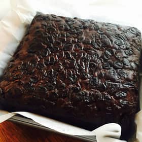 1Christmas cake bare