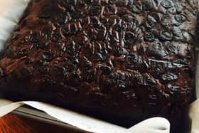 1Christmas cake bare