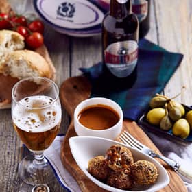 PAIRED6766HaggisBonBons&Ball