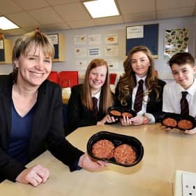 Lochend Community High11.2.16the Lochend School Burger Competition in conjunction with Scotbeef. Pictured are Marion MacCormick (Aldi - dark jacket / blue top) and Alison Galloway (Scotbeef - grey top / white shirt).The winners were:Rebekah Calder (red hair, blazer), Ryan Kidd (dark hair, white shirt) and Courtney McNulty (long hair, baseball boots - not present at final award).The runners up were:Neve Campbell (long blonde hair), Jordon Lynch (lighter hair, dark jumper), Jordan Judd (white shirt, glasses), Amy Martin (red hair, black jumper), Rheagan Managhan (long dark hair, school blazer).Also present were Home Economics teacher Ms Lesley Napier and Business Studies teacher Vinny Clark (beard).Free PR Use for Weber Shandwick.Further information available from: Heather Ross hross@webershandwick.com 01315566649 Weber Shandwick, 9 York Place, Edinburgh, EH1 3EBPictures Copyright: Iain McLean79 Earlspark AvenueG43 2HE07901 604 365www.iainmclean.comphotomclean@googlemail.com07901 604 365ALL RIGHTS RESERVED