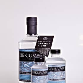 Kirkjuvagr bottles