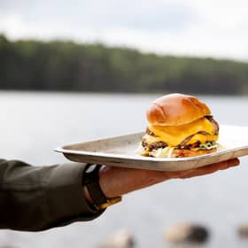 QMS_ANDY WAUGH_FORAGED BEEF BURGER_2_resized