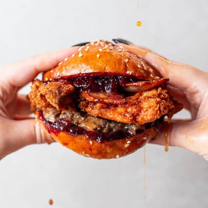 El Perro Negro Festive Burger 2