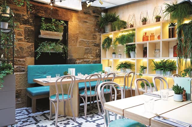 Rabble bar and restuarant
55A Frederick St, Edinburgh EH2 1LH
Phone: 0131 622 7800