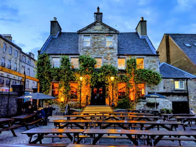 The best pubs in Edinburgh to watch this weekend's rugby.