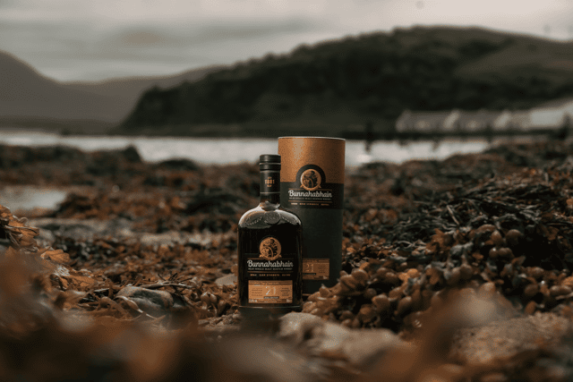 Bunnahabhain 21YO CS Distillery Shoot (5) 16x9