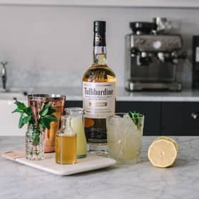Tullibardine Honeysuckle