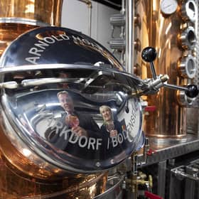 FREE TO USE PHOTOGRAPH….10.09.19
Peebles Hydro Turns Water Into Gin….Stephen and Fiona Leckie pictured by ‘Felicity’, Peebles Hydro 1881 gin still at the launch of Peebles Hydro 1881 gin school and distillery.
for further infor contact Emma Davies on 07963 817302 or e.davies@volpa.co.uk
Picture by Graeme Hart.
Copyright Perthshire Picture Agency
Tel: 01738 623350  Mobile: 07990 594431