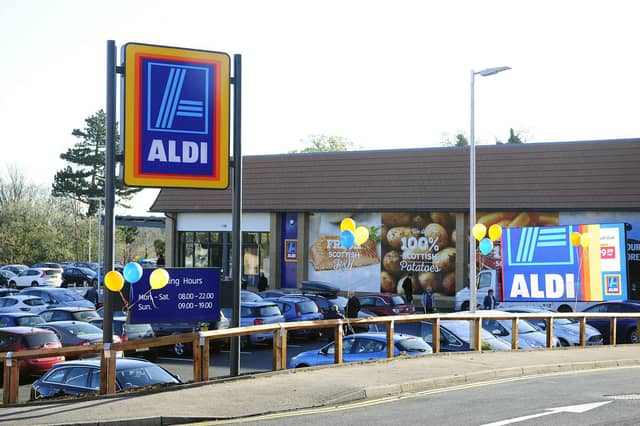 21-04-2016. Picture Michael Gillen. POLMONT. Greenpark. Opening of the new Aldi store. Aldi Polmont.