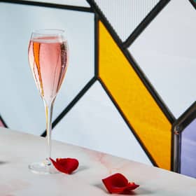 free champagne