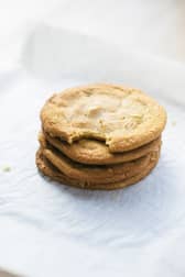 white chocolate cookies
