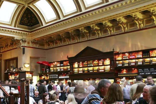pubs reopen