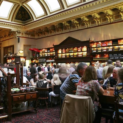 pubs reopen