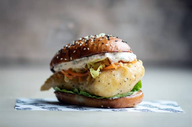 El Perro Negro The Gannet burger