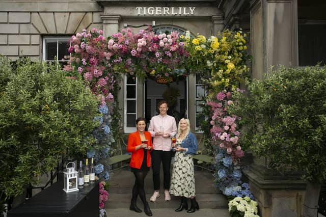 Joey Medrington w Tara MacBeath (L) and Mairi Livsey (R) of Tigerlily