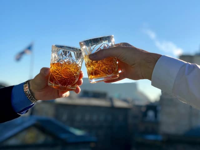 BURNS What's ON