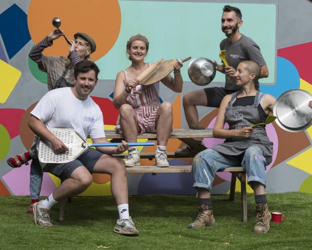 Edinburgh, Scotland, 21 July 2022. The vendors and stallholders of Edinburgh Food Festival 2022 demonstrate the rhythm of the kitchen, as the first days of the Festival blend with the Edinburgh Jazz and Blues Festival in Assembly George Square Gardens.  Tom Duffin Photographer.