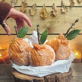 179_toffeeappledoughnutsx